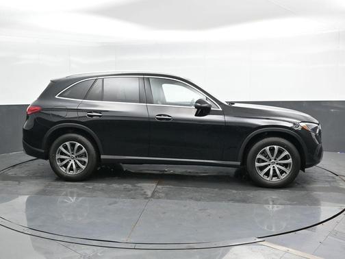 2025 Mercedes-Benz GLC 300 Base 4MATIC