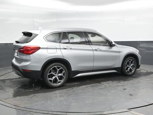 Glacier Silver Metallic 2019 BMW X1 xDrive28i