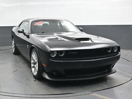 Pitch Black Clearcoat 2022 Dodge Challenger R/T Scat Pack