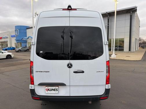 Arctic White 2024 Mercedes-Benz Sprinter 2500 144 WB Standard Roof Passenger