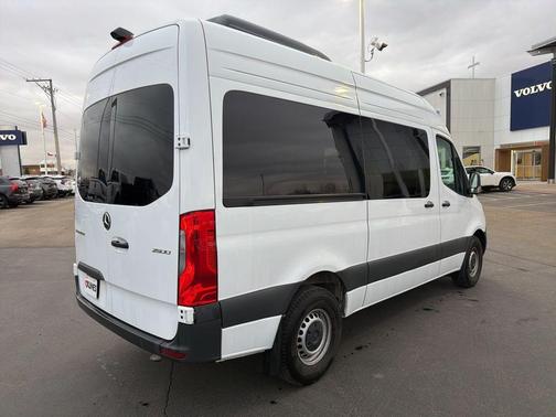 Arctic White 2024 Mercedes-Benz Sprinter 2500 144 WB Standard Roof Passenger