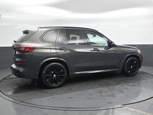 2023 BMW X5 M50i