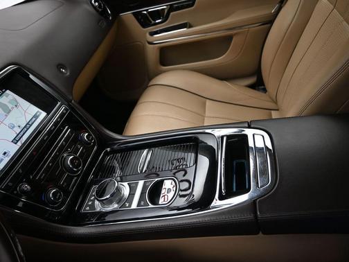 2014 Jaguar XJ XJL Portfolio