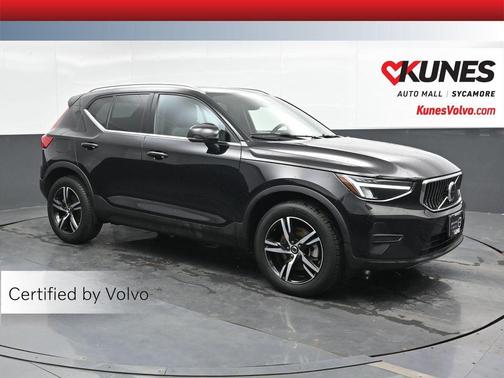 2025 Volvo XC40 B5 Core Bright Theme