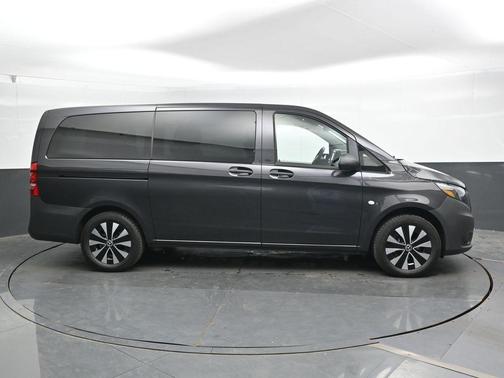 Graphite Gray Metallic 2023 Mercedes-Benz Metris Base