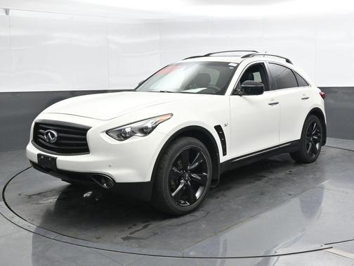 2016 INFINITI QX70 Base
