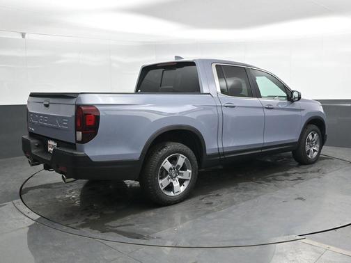 Sonic Gray Pearl 2026 Honda Ridgeline RTL