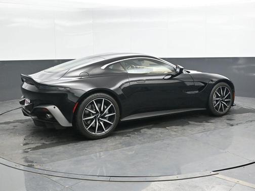 Black 2020 Aston Martin Vantage Base