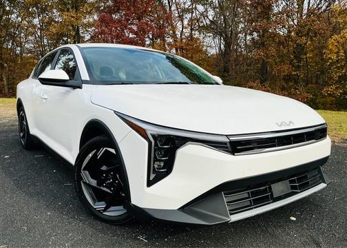 2025 Kia K4 EX