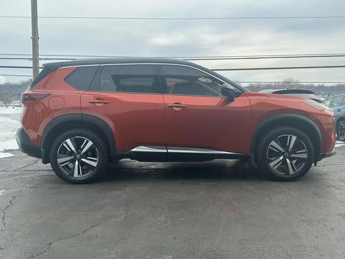 2021 Nissan Rogue SL