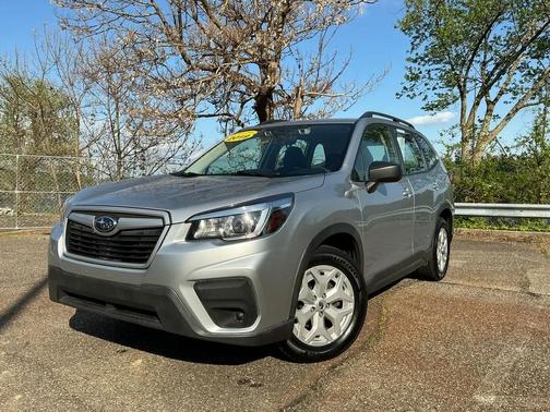 Ice Silver Metallic 2019 Subaru Forester Base