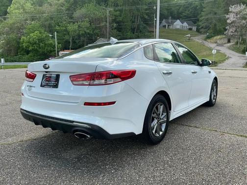 Snow White Pearl 2019 Kia Optima LX