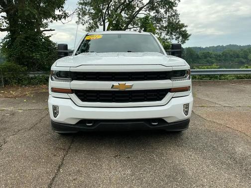 WHITE 2017 Chevrolet Silverado 1500 2LT