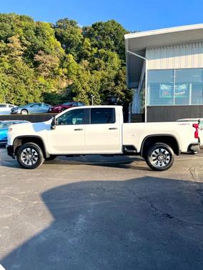 2022 Chevrolet Silverado 2500 Custom