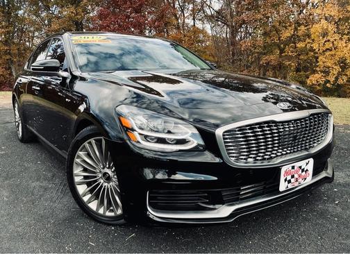 2019 Kia K900 Luxury
