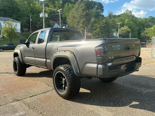 Magnetic Gray Metallic 2016 Toyota Tacoma SR