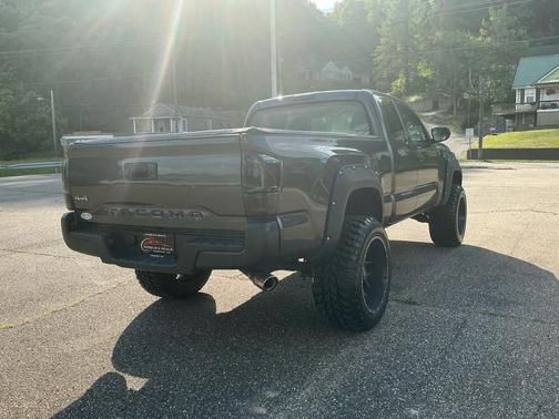 Magnetic Gray Metallic 2016 Toyota Tacoma SR