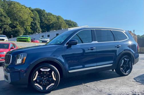 2023 Kia Telluride S