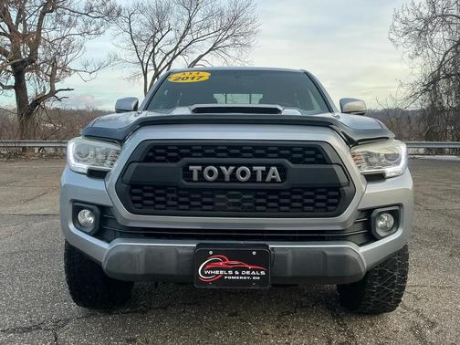 2017 Toyota Tacoma SR5
