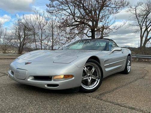 2001 Chevrolet Corvette Base