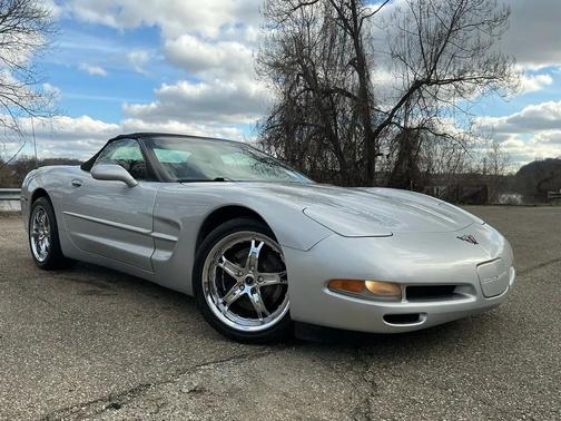 2001 Chevrolet Corvette Base