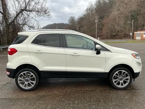 2021 Ford EcoSport Titanium