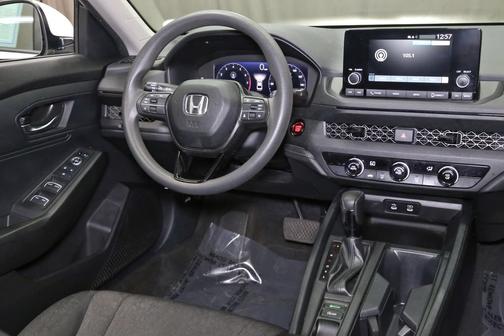 Platinum White Pearl 2023 Honda Accord