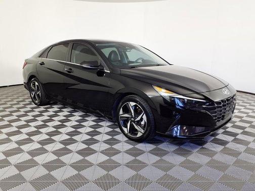 Phantom Black 2023 Hyundai ELANTRA Limited
