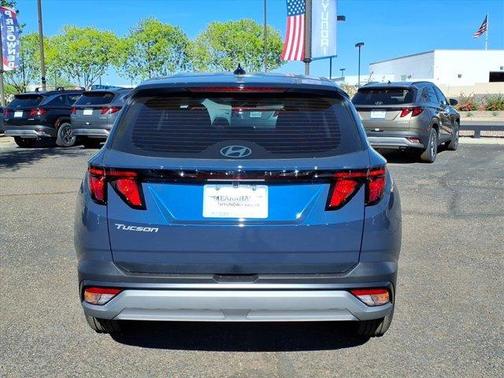 2026 Hyundai TUCSON SE