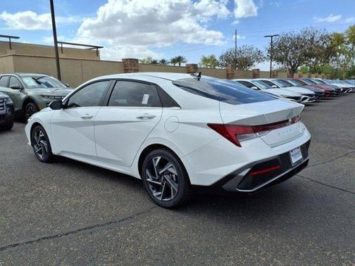 2025 Hyundai ELANTRA HEV Limited