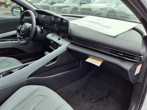 2025 Hyundai ELANTRA HEV Limited