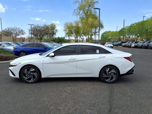 2025 Hyundai ELANTRA HEV Limited