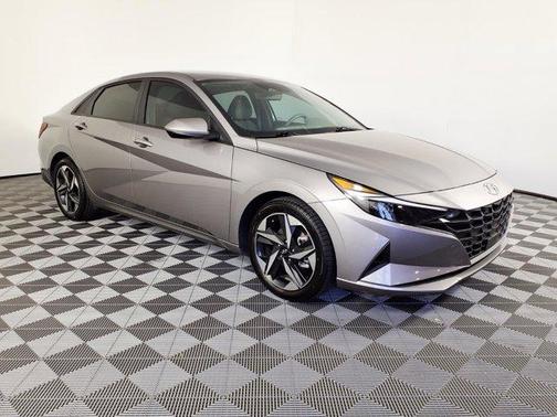 Metal 2023 Hyundai ELANTRA SEL