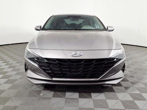 Metal 2023 Hyundai ELANTRA SEL