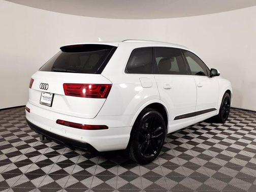 Glacier White Metallic 2018 Audi Q7 3.0T Prestige