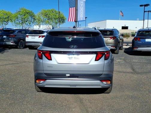 Shimmering Silver 2026 Hyundai TUCSON SEL