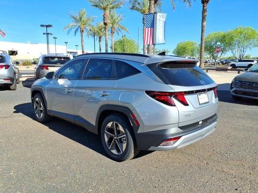 Shimmering Silver 2026 Hyundai TUCSON SEL