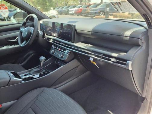 2025 Hyundai SANTA CRUZ SE