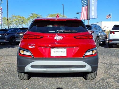 2022 Hyundai KONA SEL