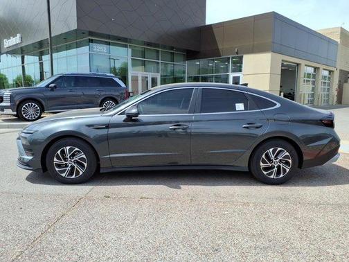 Portofino Gray 2026 Hyundai SONATA Hybrid Blue