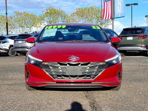 2023 Hyundai ELANTRA SEL