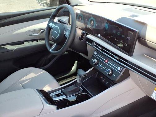 Gray 2026 Hyundai TUCSON SE