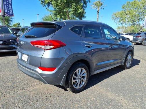 2017 Hyundai TUCSON SE