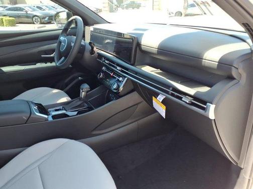 Atlas 2026 Hyundai SANTA CRUZ SEL Activity