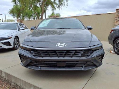 2025 Hyundai ELANTRA HEV Limited