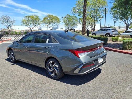 2025 Hyundai ELANTRA HEV Limited