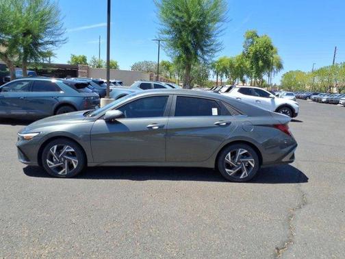 2025 Hyundai ELANTRA HEV Limited