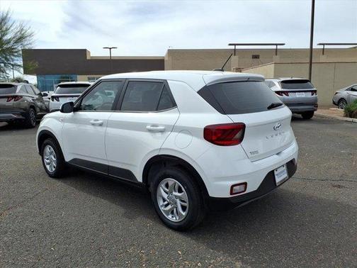 2026 Hyundai VENUE SE