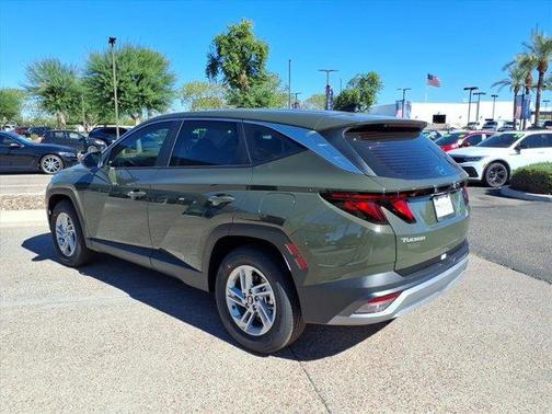 2026 Hyundai TUCSON SE