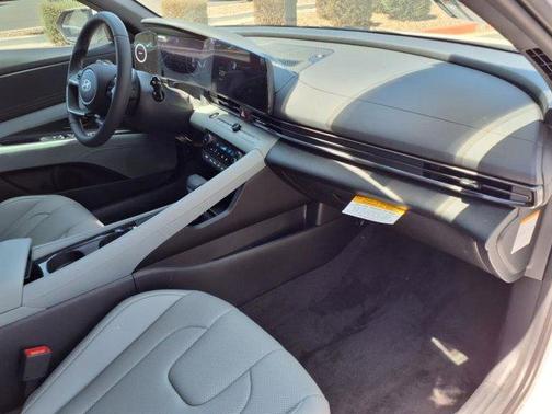 2025 Hyundai ELANTRA HEV Limited